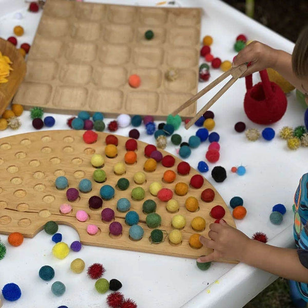 Felt Ball Rainbow Maker
