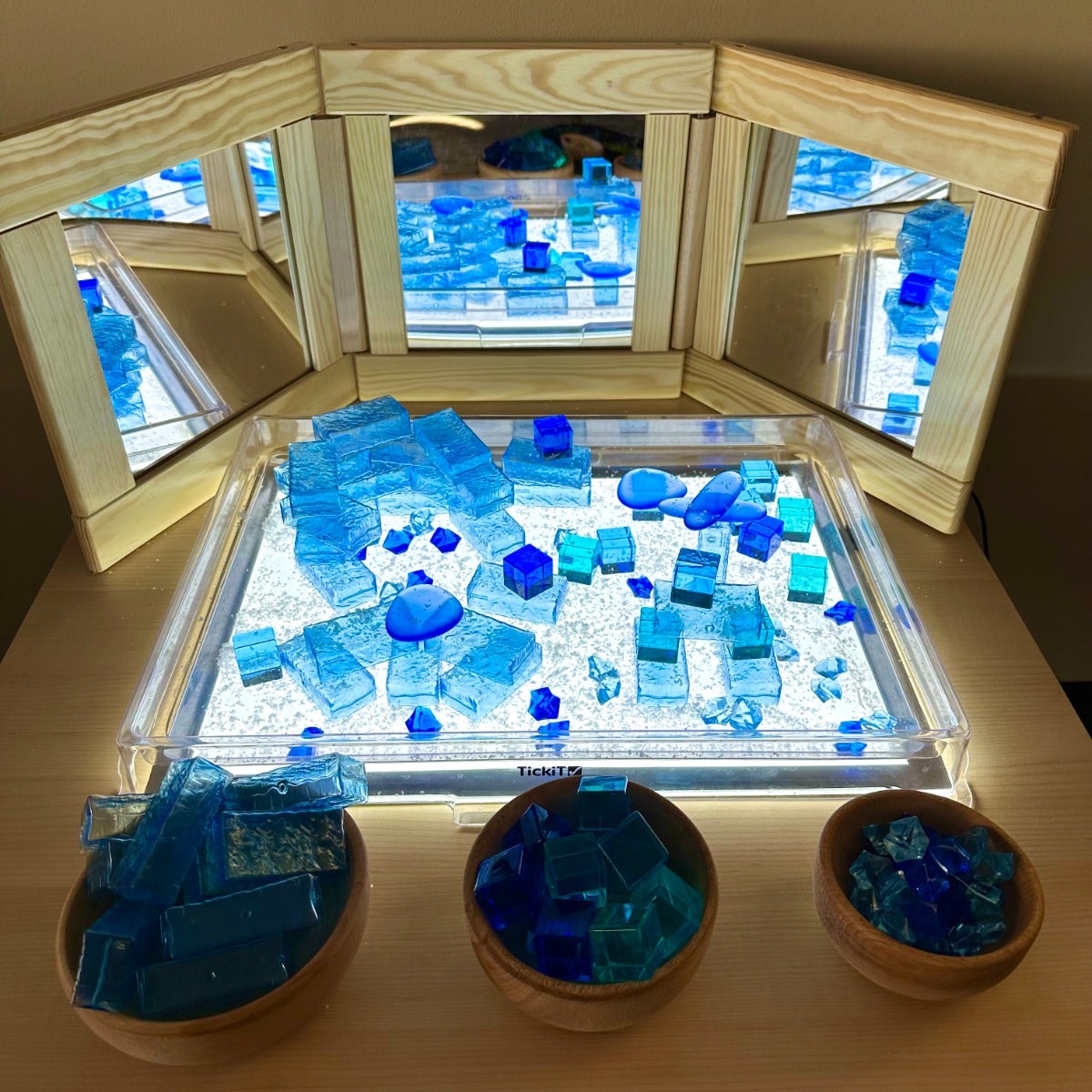 Table Triptych Mirror